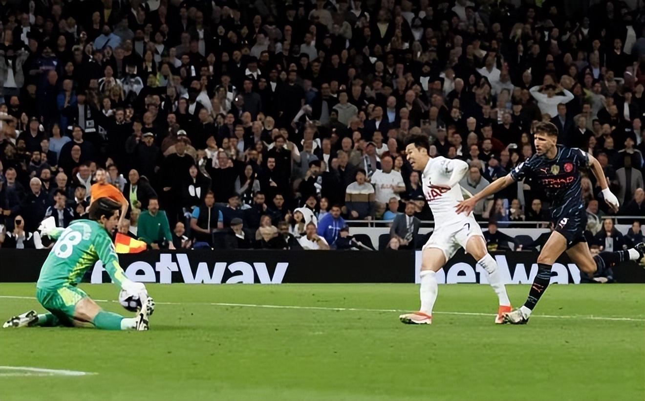 开云平台-曼联逆转热刺莫雷诺首秀即破门的简单介绍