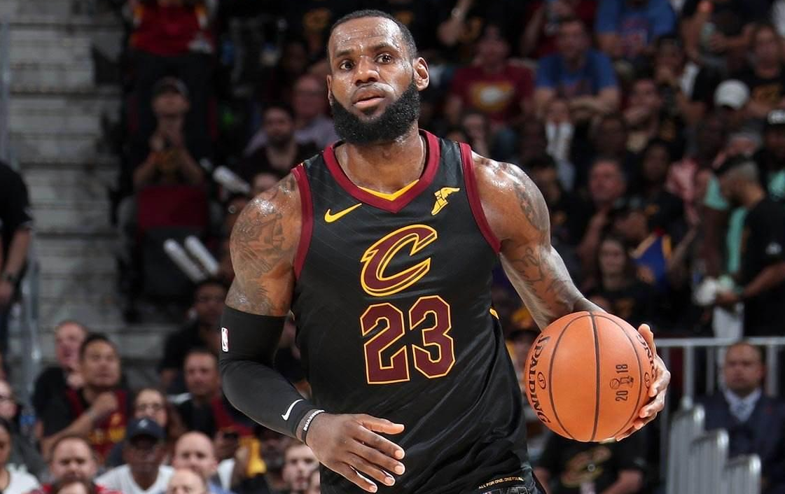 开云体育APP下载-星级球员连续砍下+，刷新得分记录的简单介绍