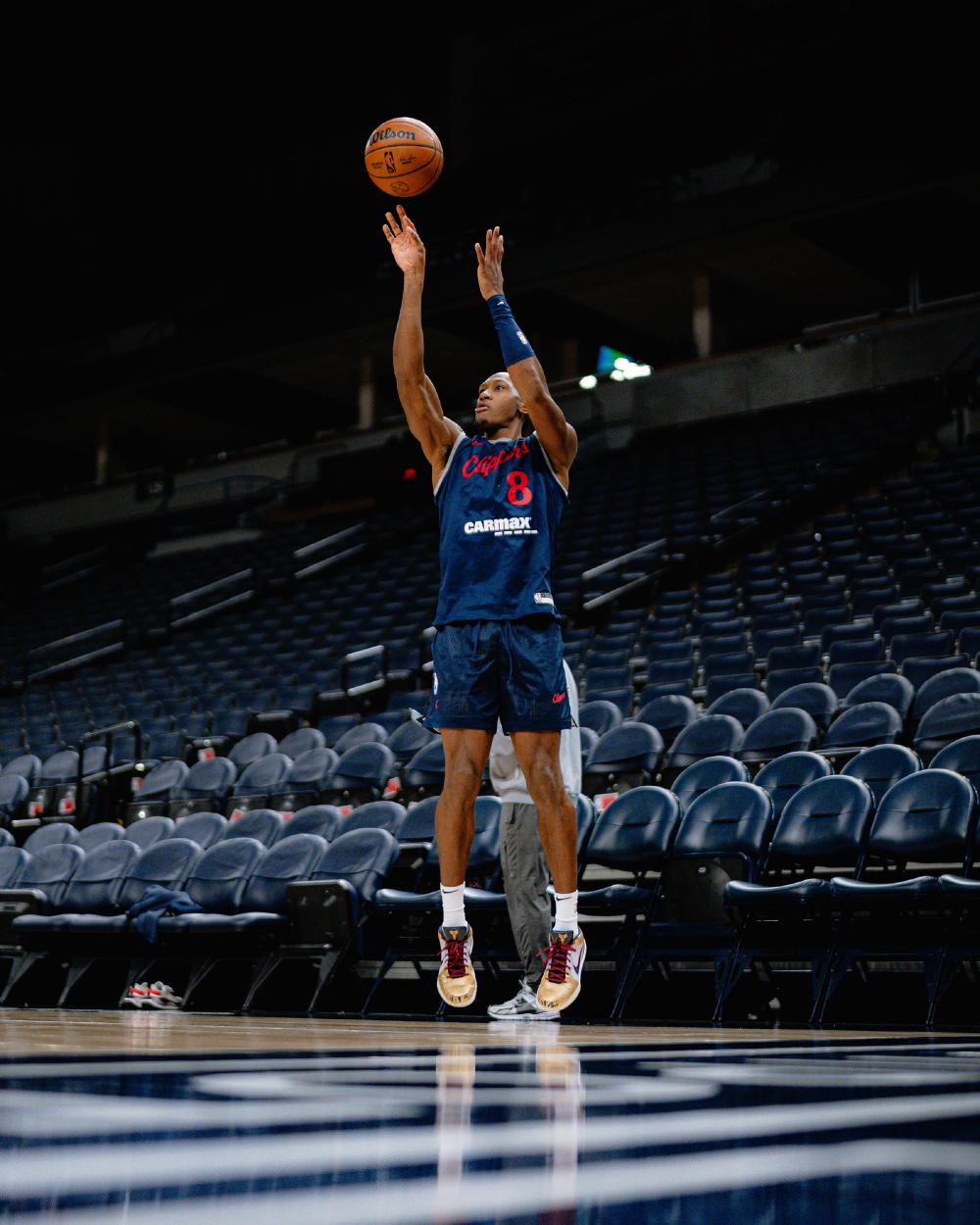 开云体育入口-快船连败，莱昂纳德需率队出重围