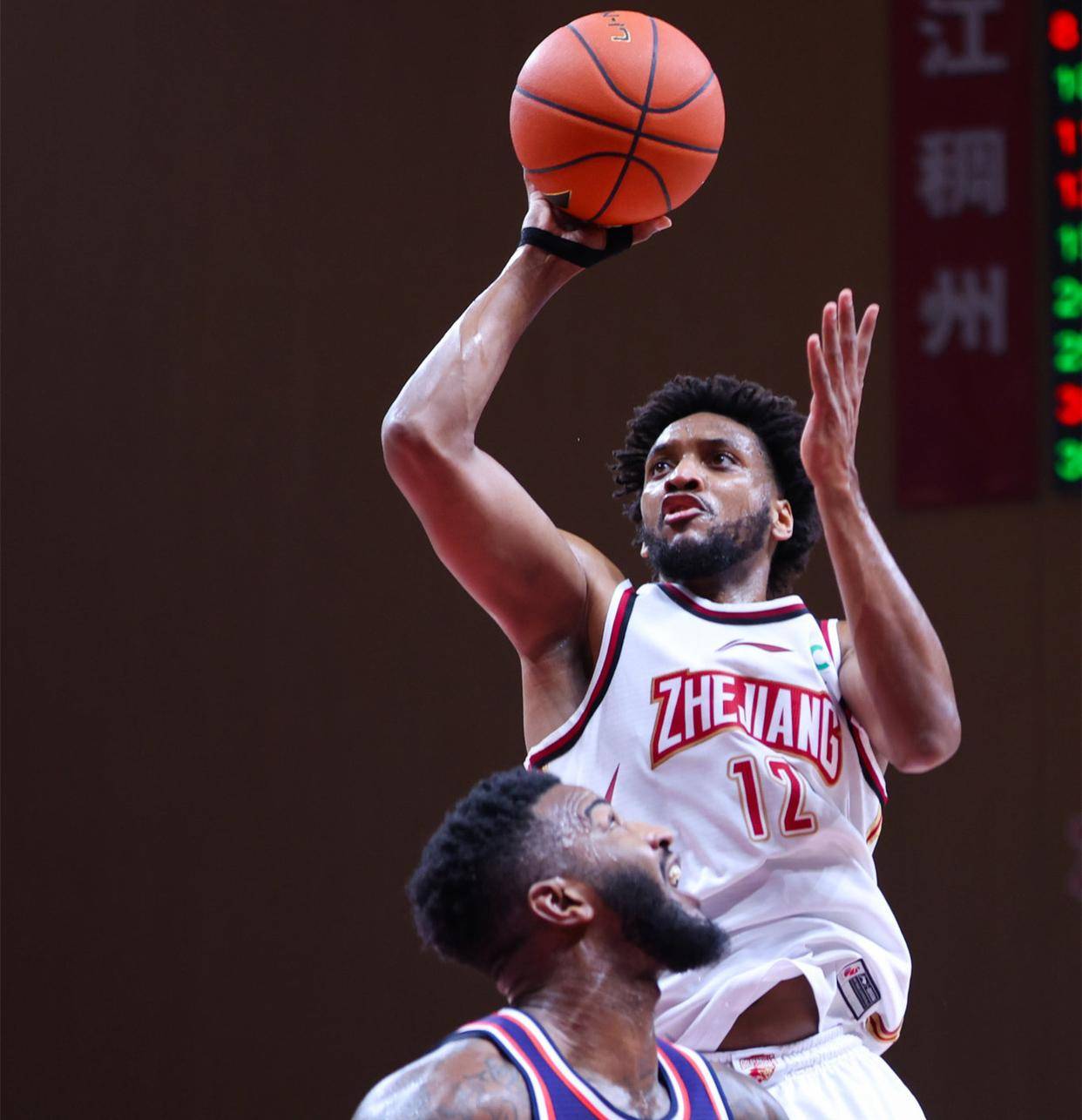 开云体育APP下载-包含球员个人能力在职业篮球比赛中得到充分展现的词条