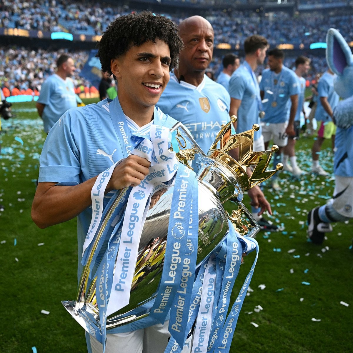 开云下载-包含曼城连胜收官，无缘本赛季欧冠冠军的词条