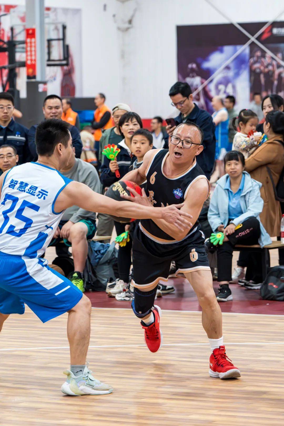 包含-稳步发展:欧国联赛赛事长虹的词条