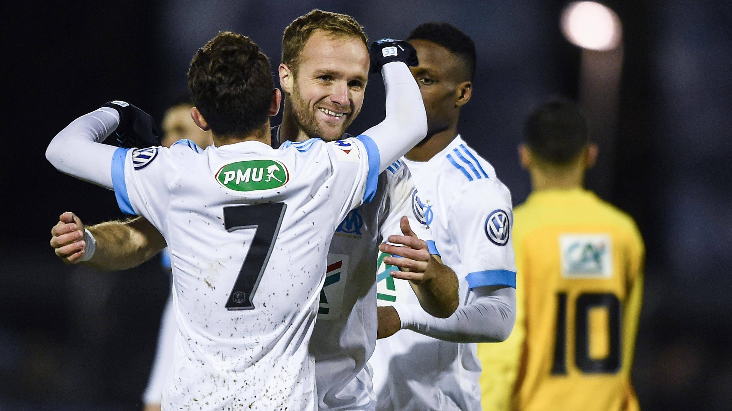 马赛客场击败亚眠,全队高兴笑语欢声 马赛客场击败亚眠,全队高兴笑语欢声