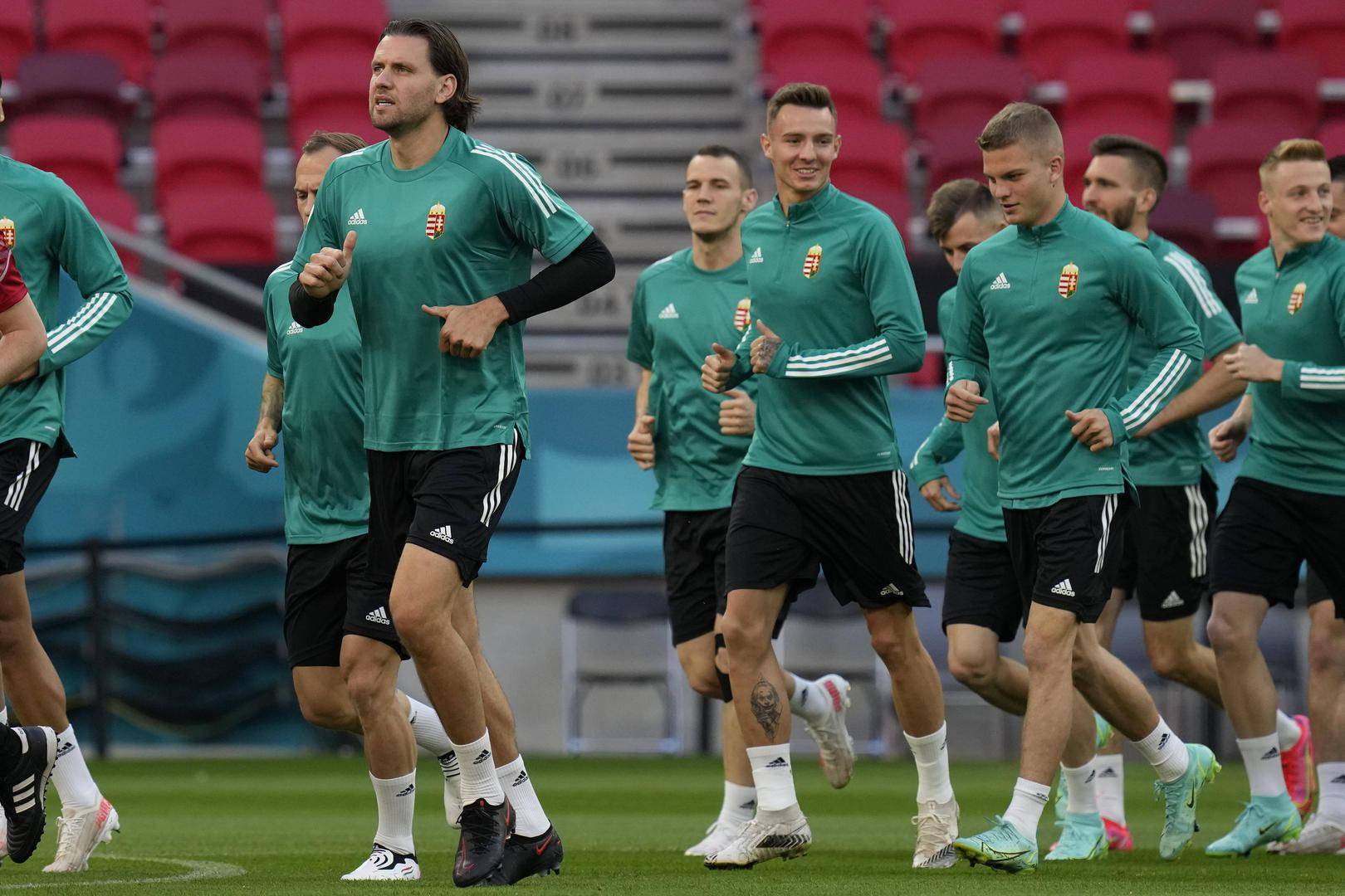 欧国联比赛场景惊艳,球队实力扎实的简单介绍 欧国联比赛场景惊艳,球队实力扎实的简单介绍