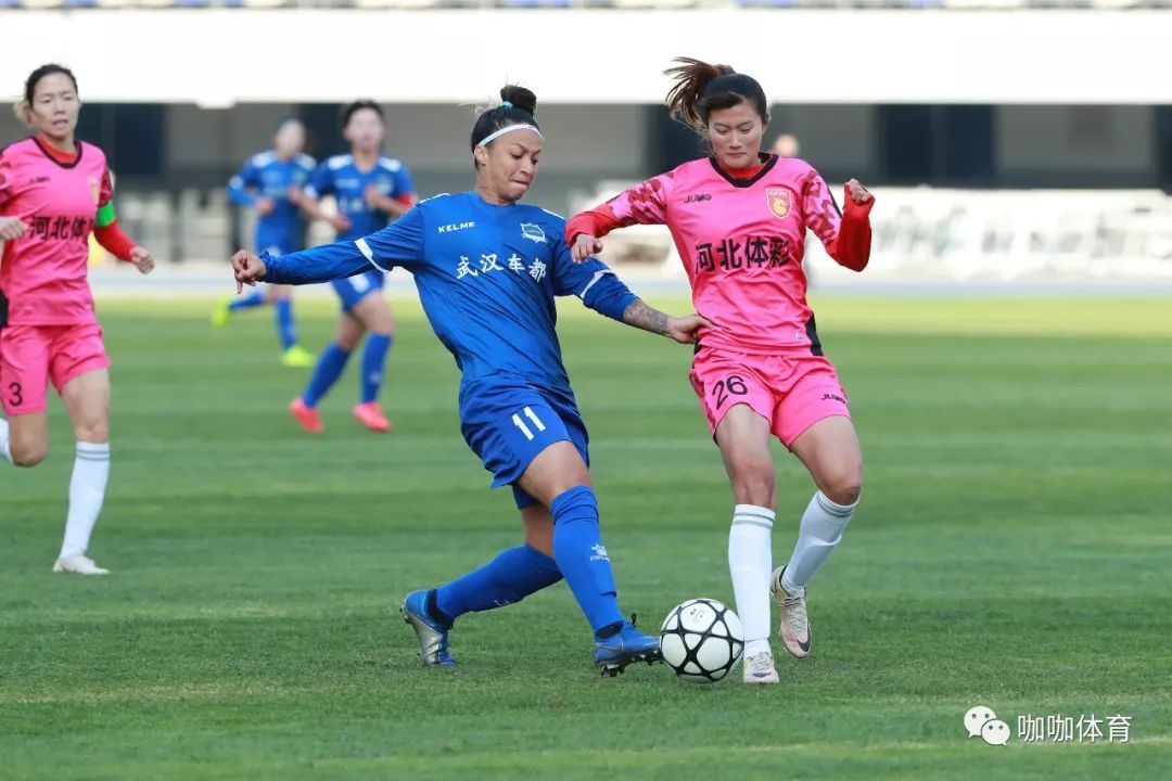 罗马尼亚选手敢打敢拼,淘汰强手晋级 罗马尼亚选手敢打敢拼,淘汰强手晋级