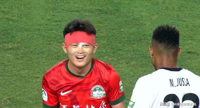 包含上海上港力争客场击败广州富力，继续保持领先的词条