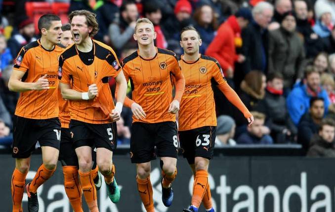 开云体育登录-狼队逆袭击败曼联，颠覆英超格局