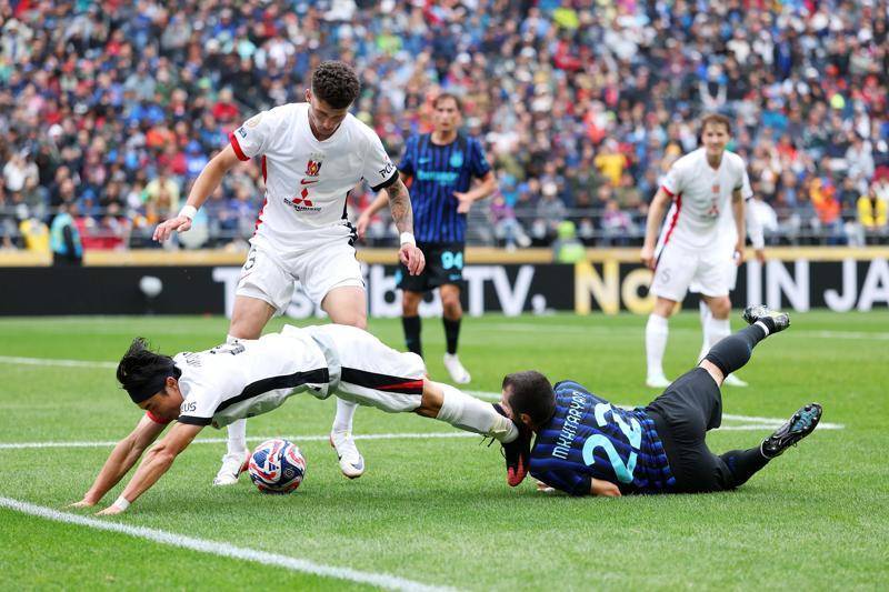 开云体育在线-多特蒙德客场逼平，斩获关键一分的简单介绍