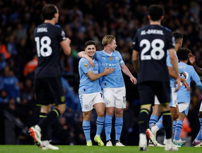 包含伯恩利客场取胜，一举超越对手的词条