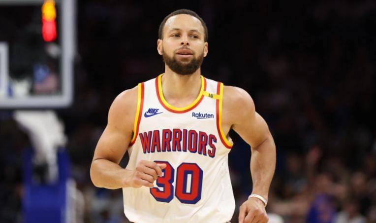 开云体育-关于NBA焦点战：库里vs勇士，失利引发官方公布名单的信息