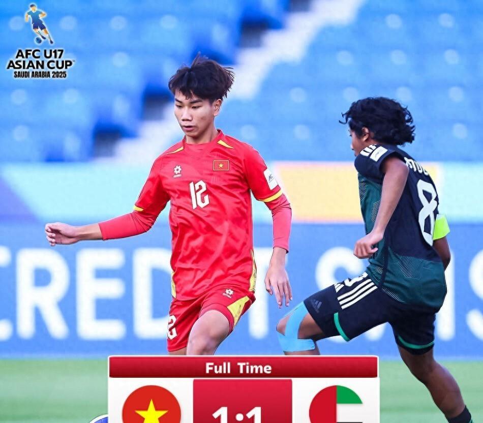 包含越南队球员奋力拼搏，决心取得胜利的词条