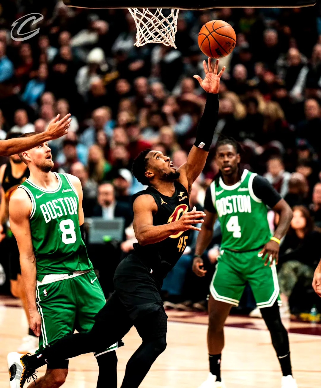 今日欧冠:凯尔特人碾压勇士,表现神勇的简单介绍 今日欧冠:凯尔特人碾压勇士,表现神勇的简单介绍