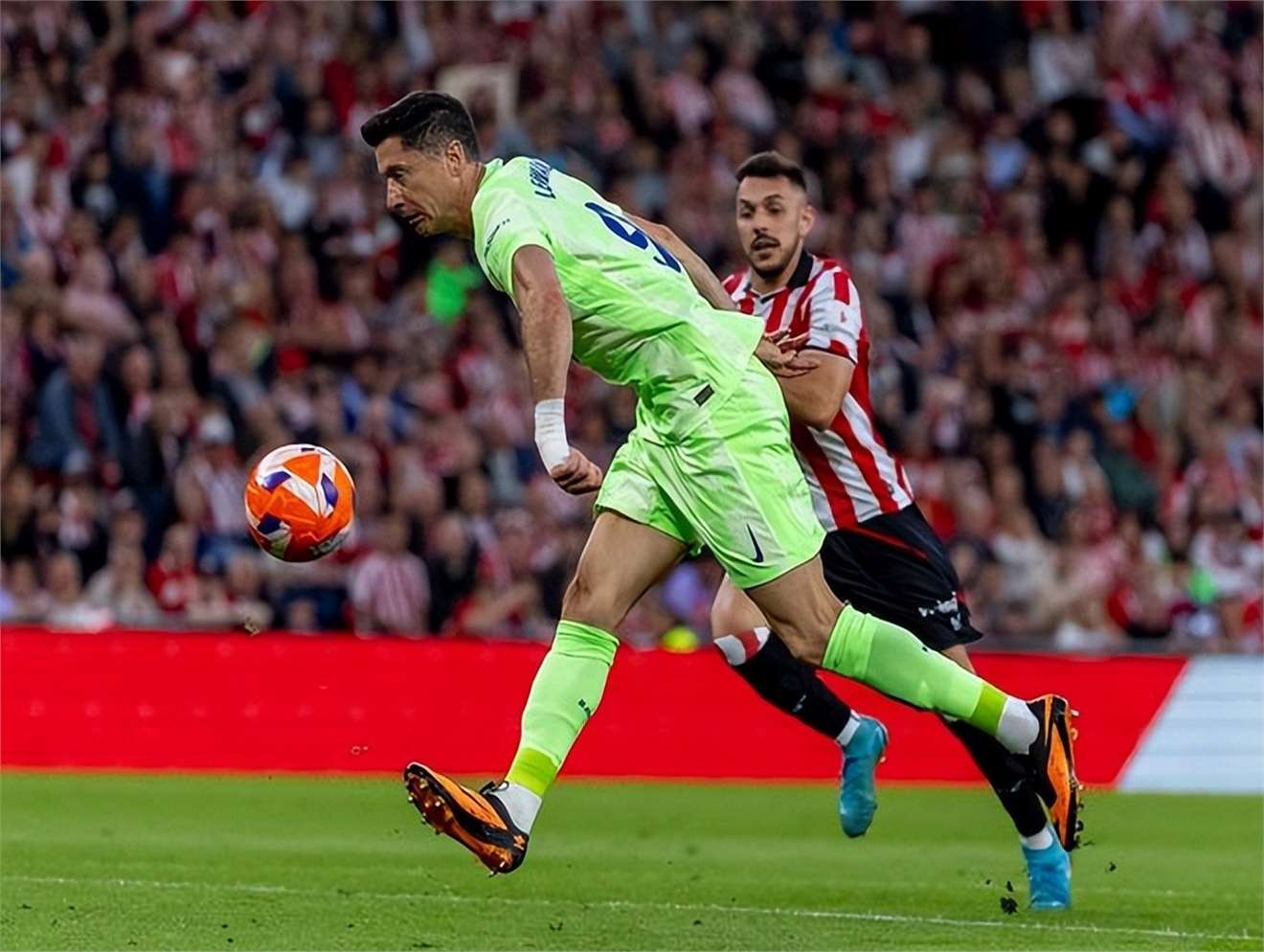 开云体育官网-法国队力克拜仁，姆巴佩乌龙送礼英超的简单介绍