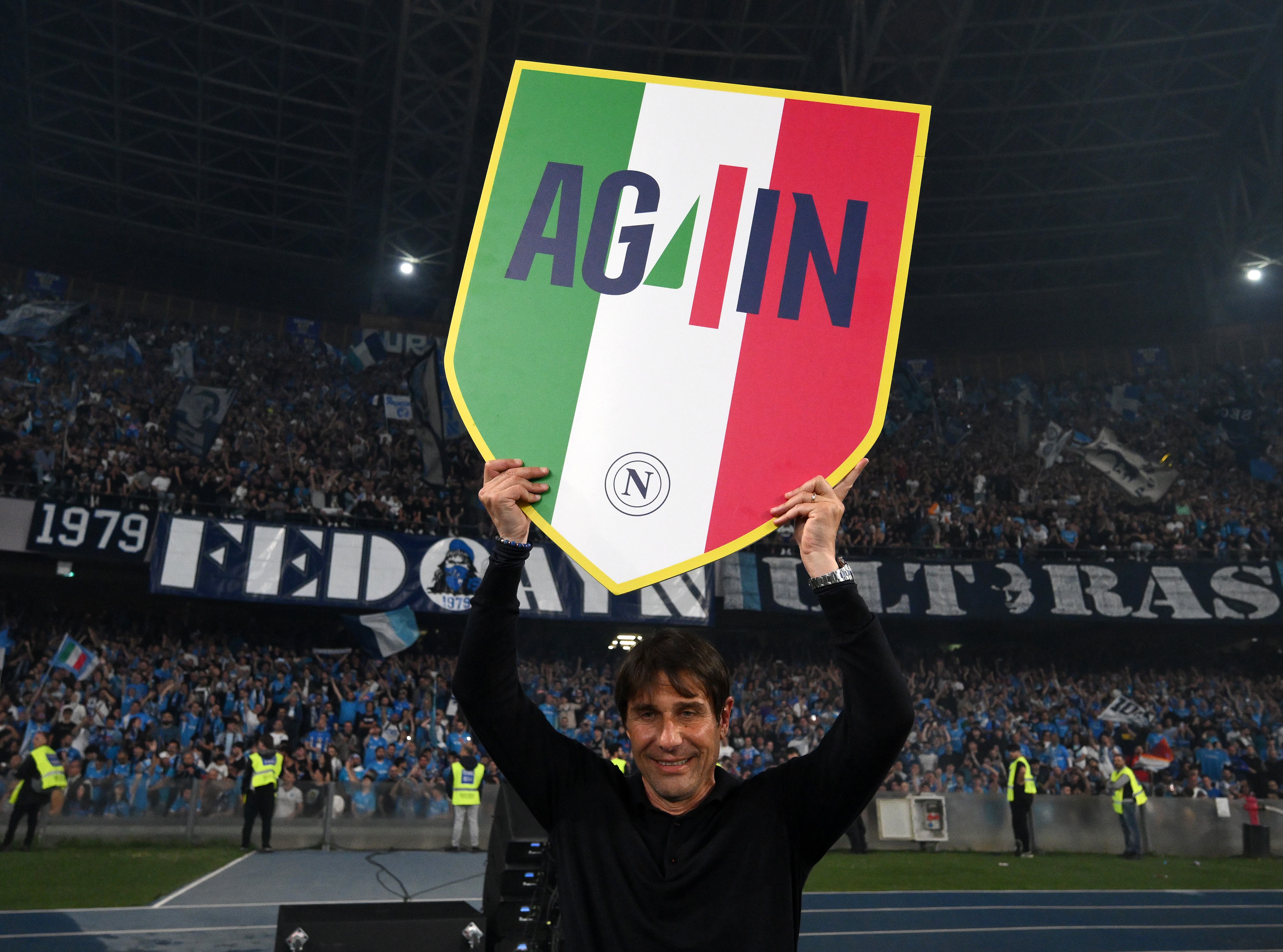 开云体育下载-包含那不勒斯新星荣膺赛季最佳新人，表现抢眼的词条