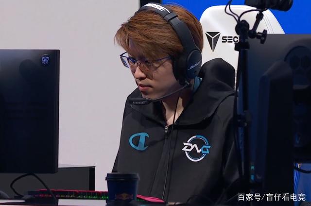 DFM碾压DK,Meiko团战一打五小组赛3:1(首尔) DFM碾压DK,Meiko团战一打五小组赛3:1(首尔)