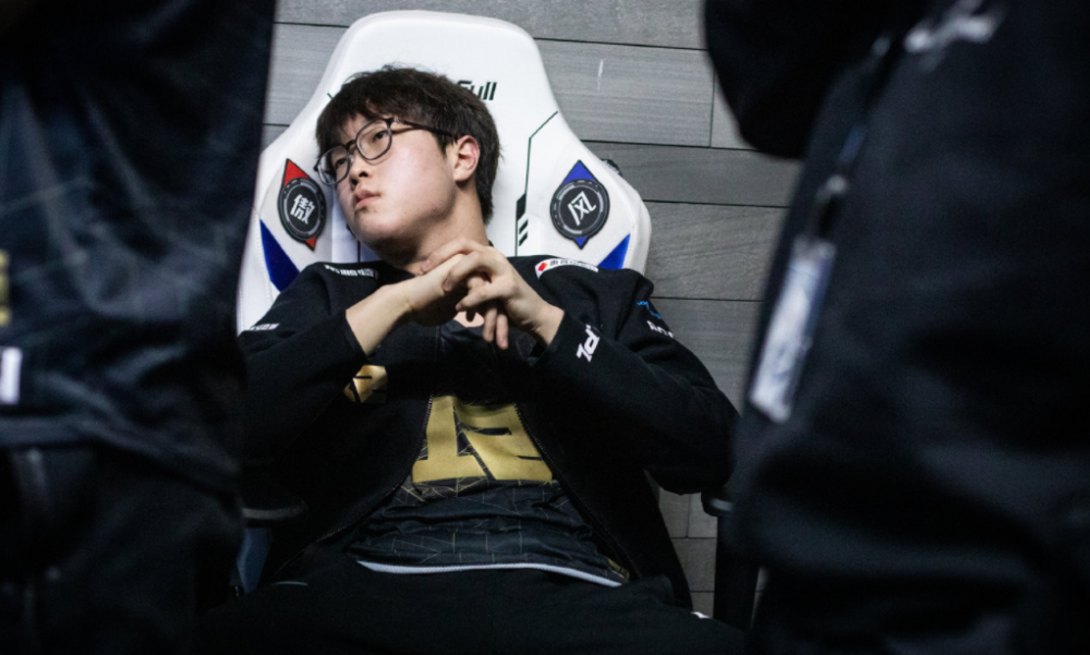 开云体育APP下载-TL横扫PSG，Caps拿下关键大龙四强赛2:0（东京）