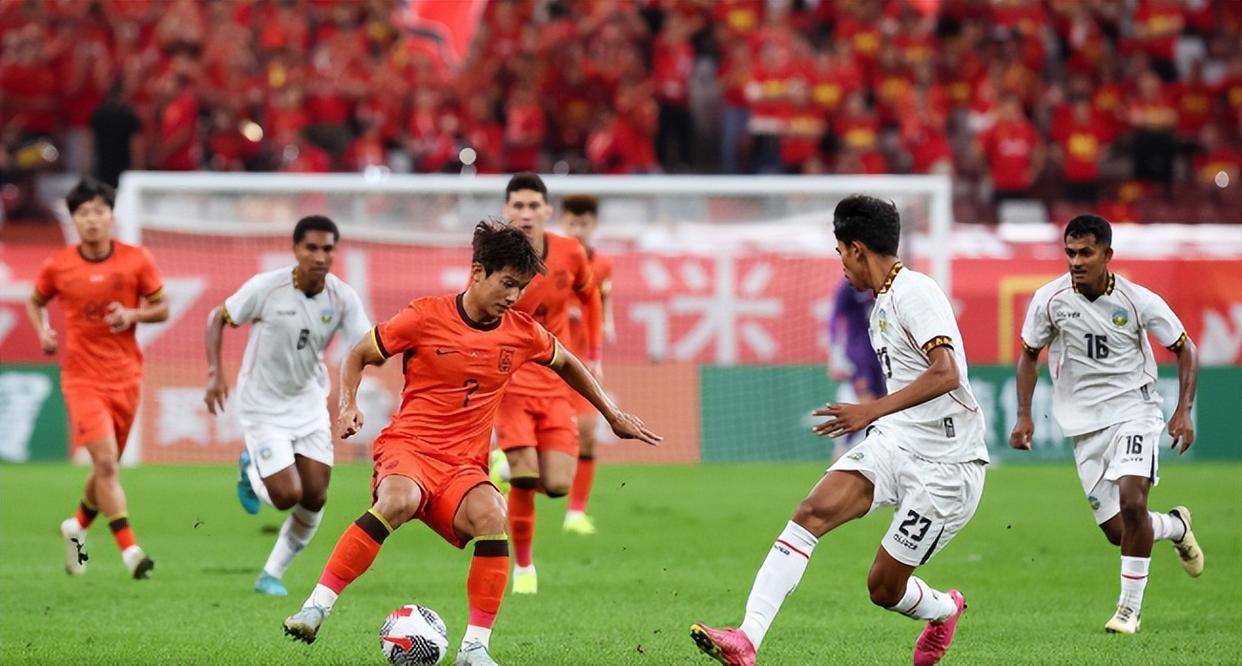 开云体育在线-外援实力碾压，助队取得连胜开门红的简单介绍