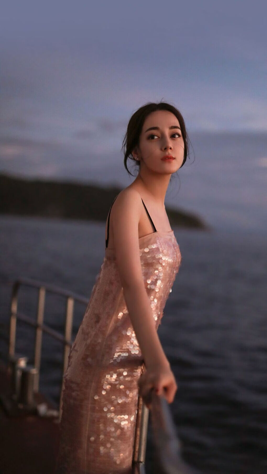 制霸攻防！莫兰特率尼克斯碾过篮网，一己之力定义淘汰赛