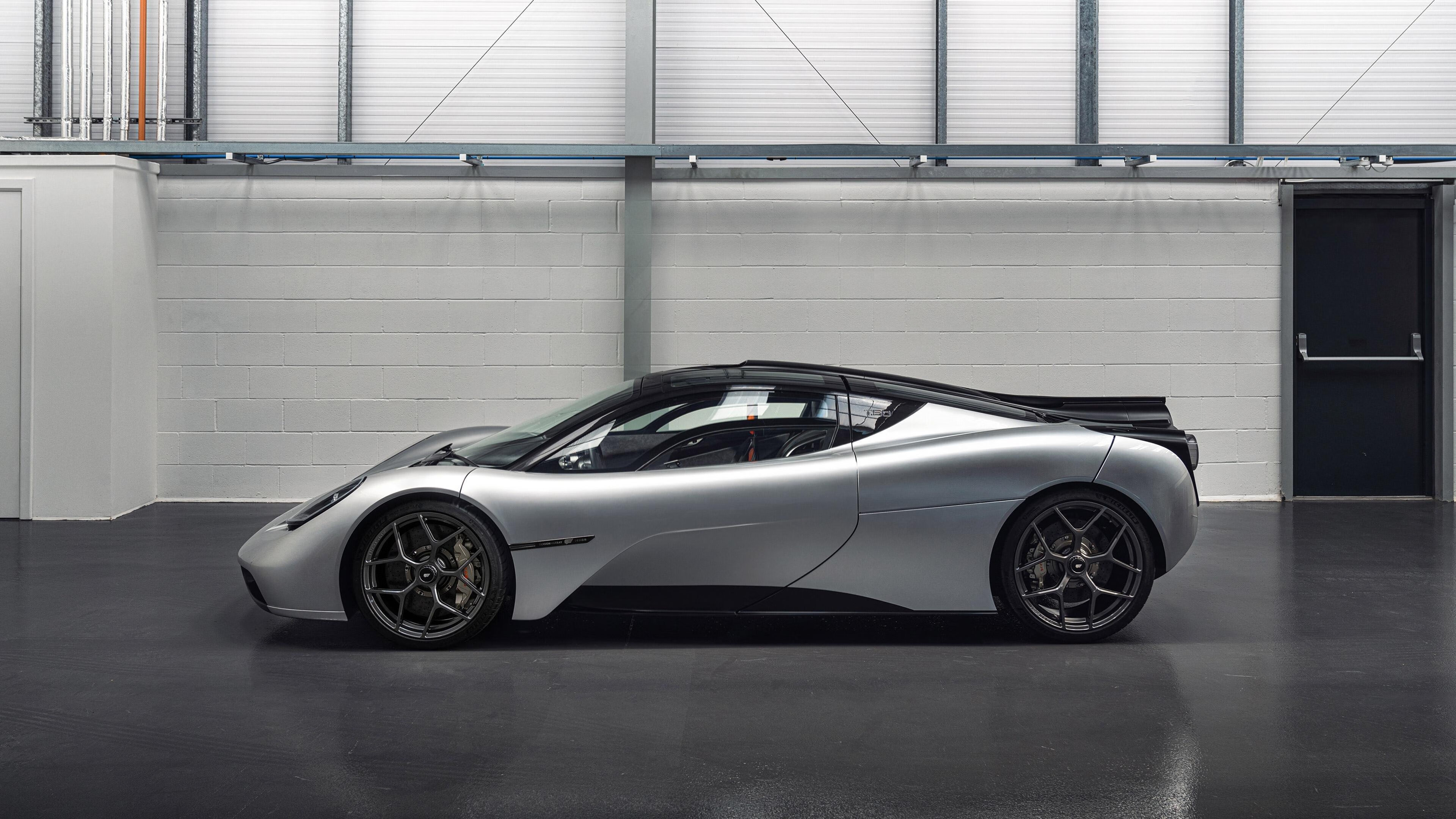 开云体育APP下载-赛道轰鸣与桑巴舞步，当内马尔的魔法照亮F1终局之夜